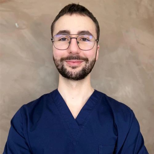 Dott. Francesco Perrone, medicina estetica al Centro Hercolani di Bologna.